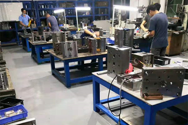 博騰納塑膠模具廠：121道質(zhì)檢工序，品質(zhì)信得過